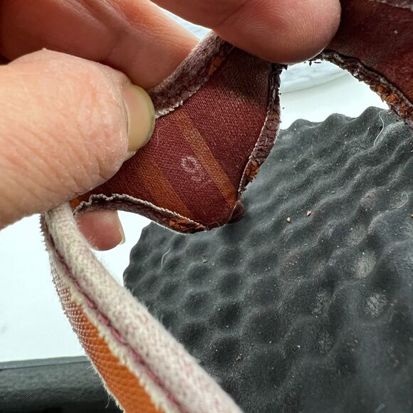 The North Face Sandals Womens 9 Foam Thong Flip Flop Orange Black Slip On - Picture 12 of 14